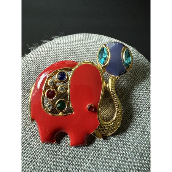 Vintage Enamel Elephant Brooch Pin Rhinestone Red Y2K Whimsy 80s 90s Cocktail - Picture 1 of 4